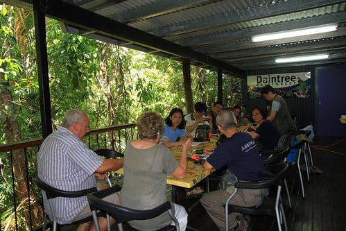 壓縮-澳洲昆士蘭 Daintree Discovery Centre-與經營者Ron及Pam夫妻座談-20141119-賴鵬智攝-1-min