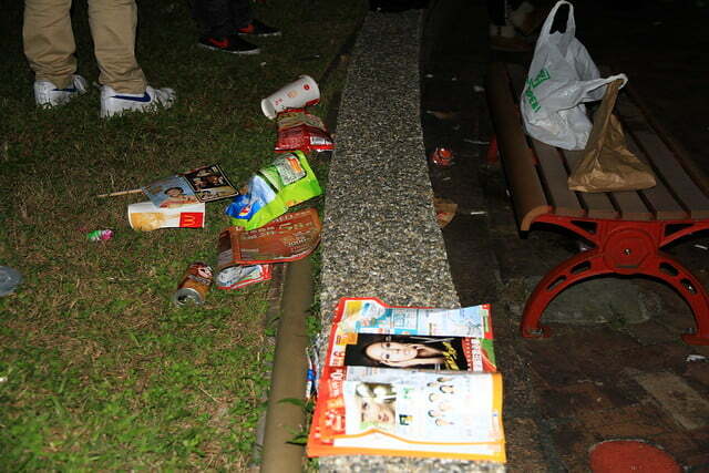 2013台北市跨年晚會垃圾-22-201301010026-賴鵬智攝